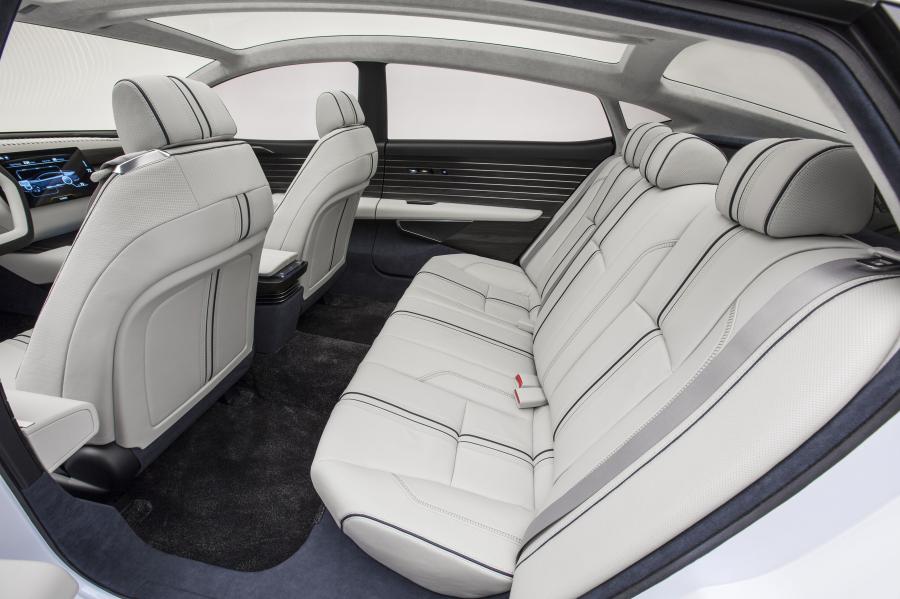  Honda FCV Concept 2014 года  (фото 31 из 38)